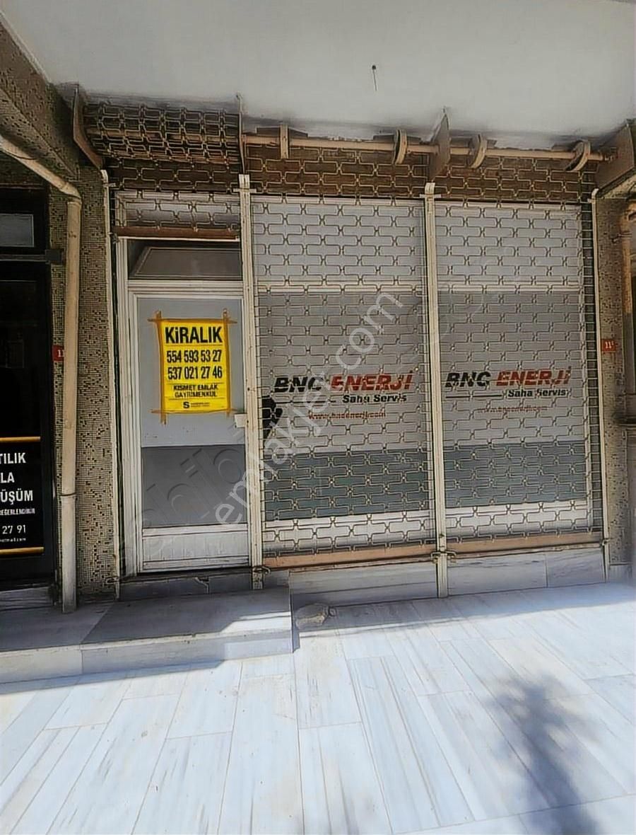 Avcılar Merkezde Ofise Uygun Kiralık Dükkan