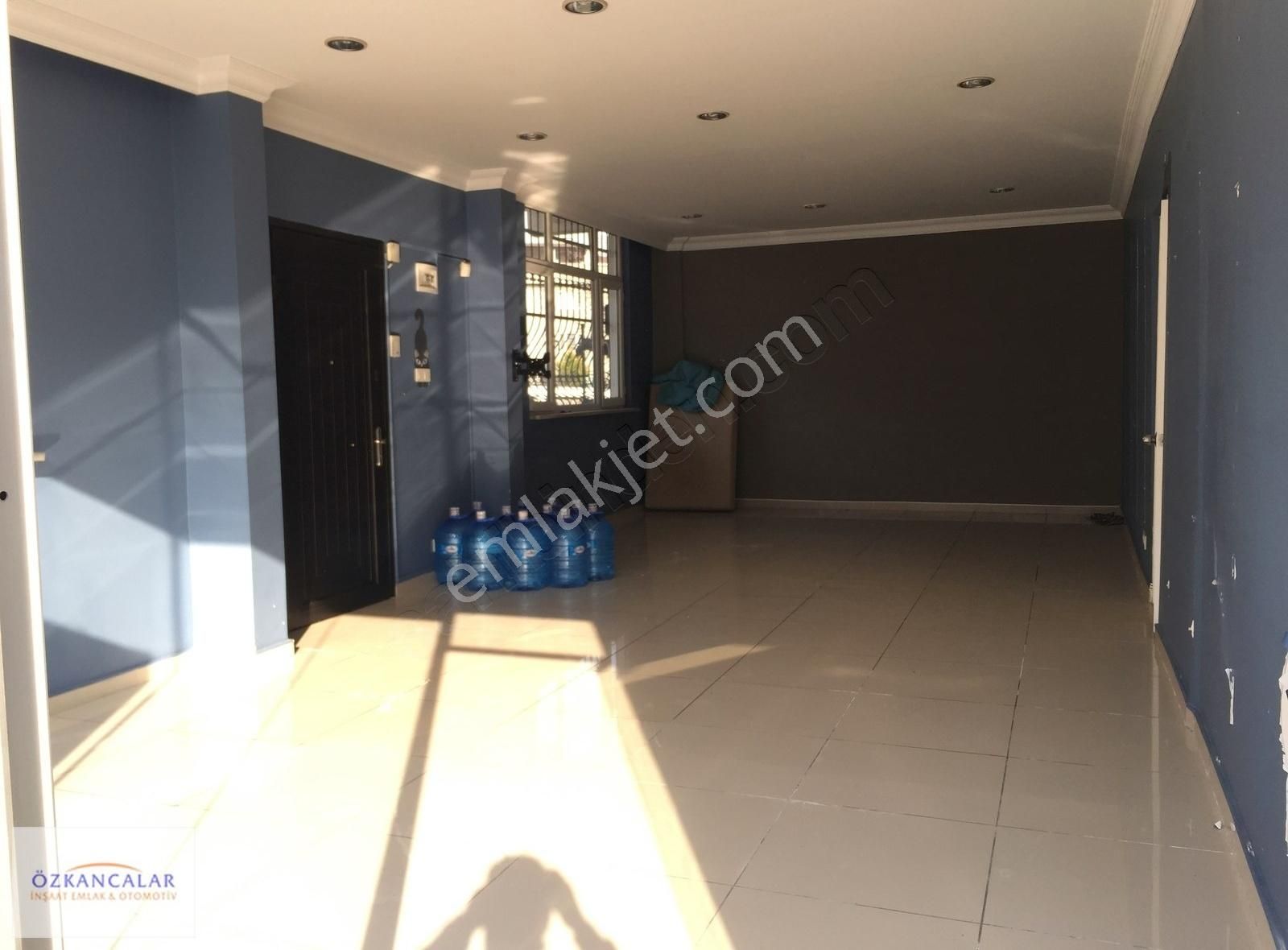 Özkancalar'dan Kiralık Cadde Üstü 70 M2 Dükkan Wc Mutfaklı