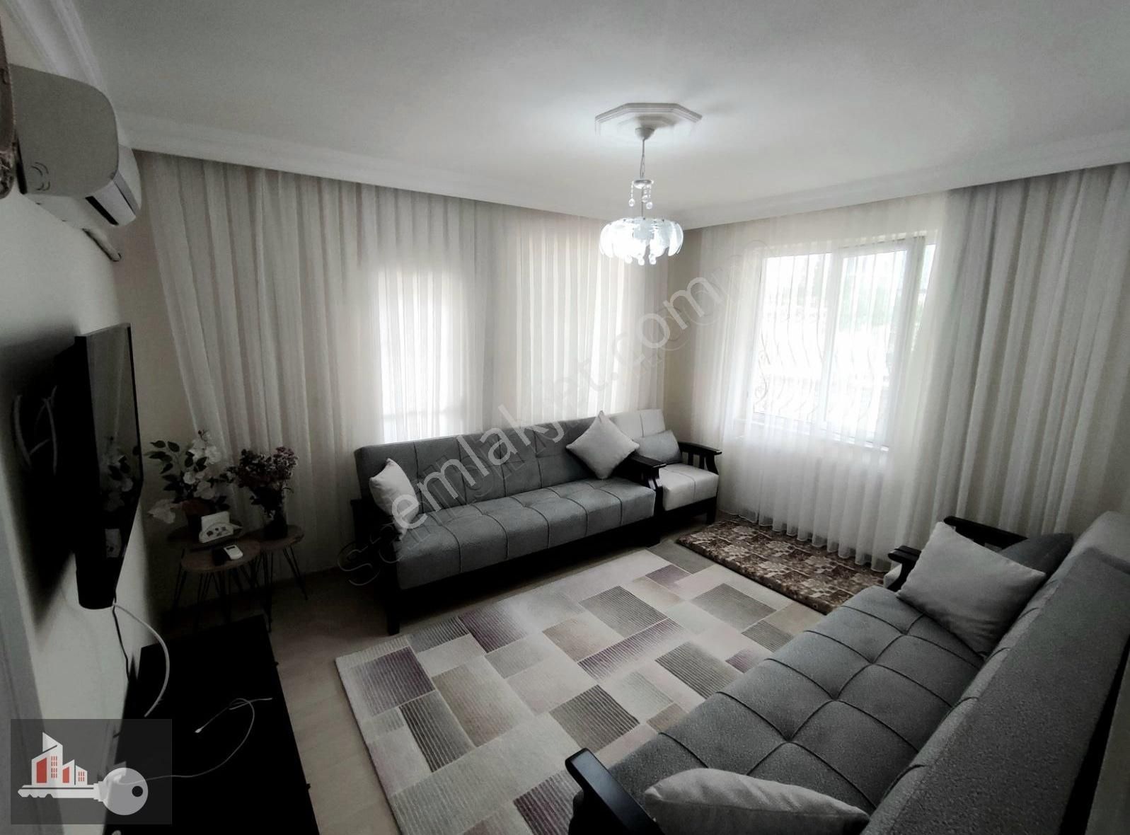 Gazi Mah'de 2+1 Tramvay Dibinde Yüksek Giriş Daire