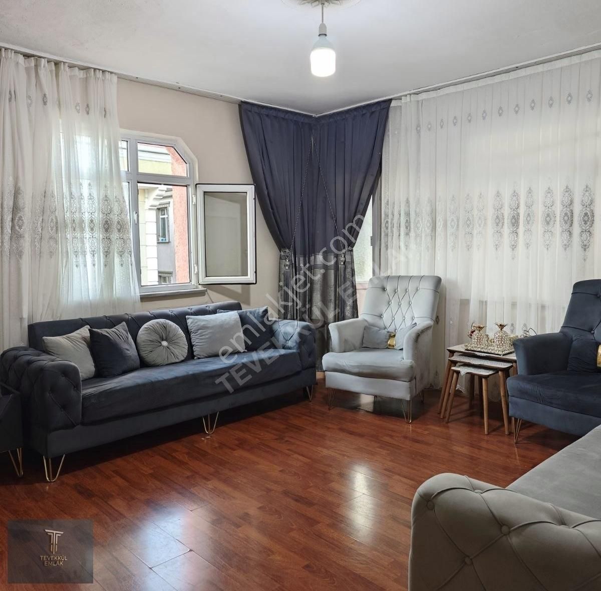 Gaziosmanpaşa Küçükköy'de Satılık 2+1 Ara Kat Daire