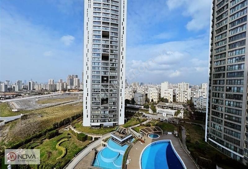 Ataşehir Brandium Yüksek Kat Taşınmaya Hazır 1.5+1 Kiralık Daire