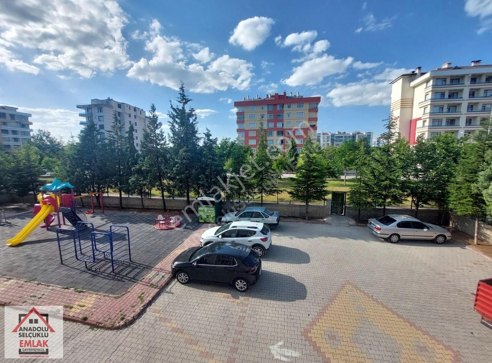 Anadolu Selçuklu Emlaktan Kto Üniversite Karşısı Kiralık Daire