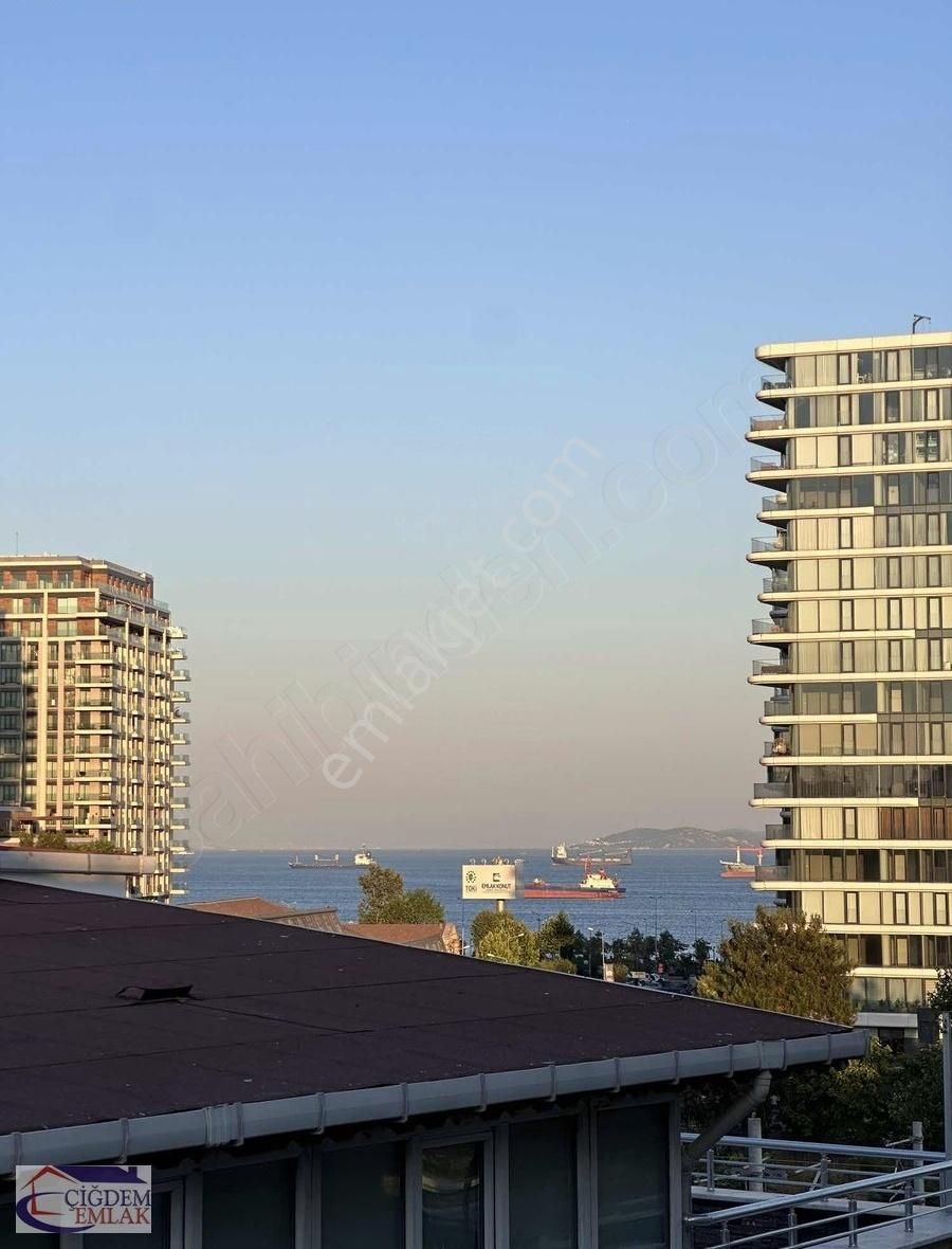 Zeytinburnu Hatboyunda 1.5+1 Deniz Manzaralı Teraslı Kiralık