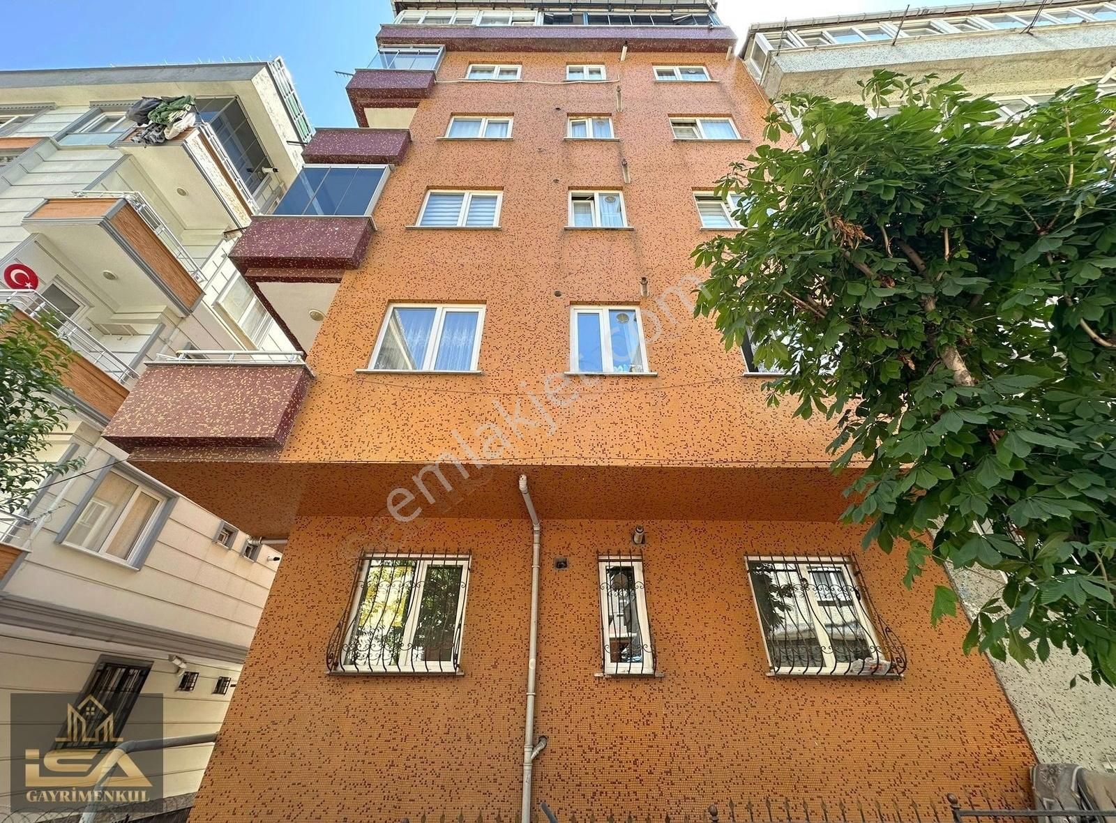 İsa Gayrimenkul Den Kiralık Yeni Binada Yüksek Giriş Daire