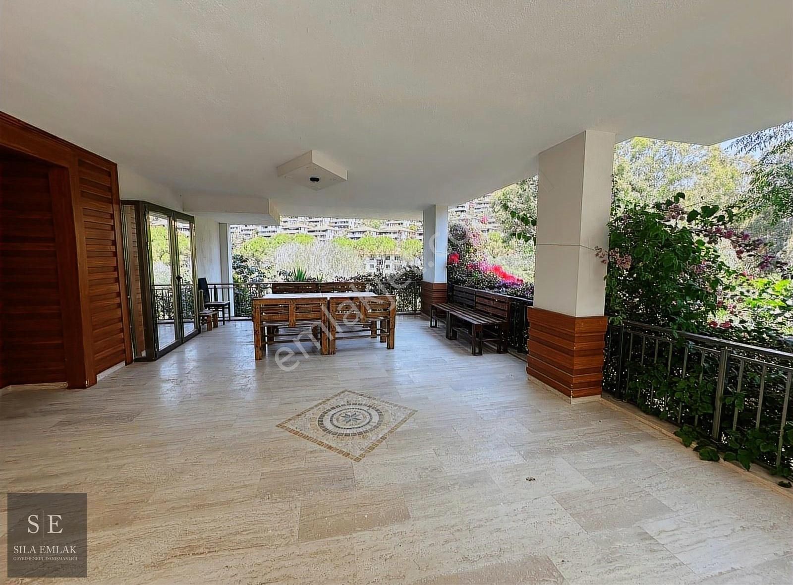 Güllük'te Deniz Manzaralı Eşyalı 2+1 Daire - Görsel 2