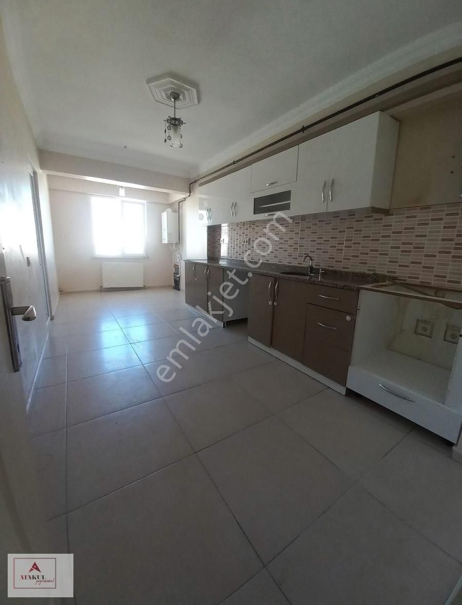 Atakul Gyo Dan 17 Eylülde 3+1 En Üst Kat Geniş Kiralık Daire