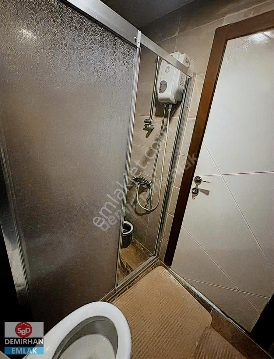 Demirhan Emlak'tan Gültepe Mahallesinde Eşyalı 1+1 Daire... - Görsel 5