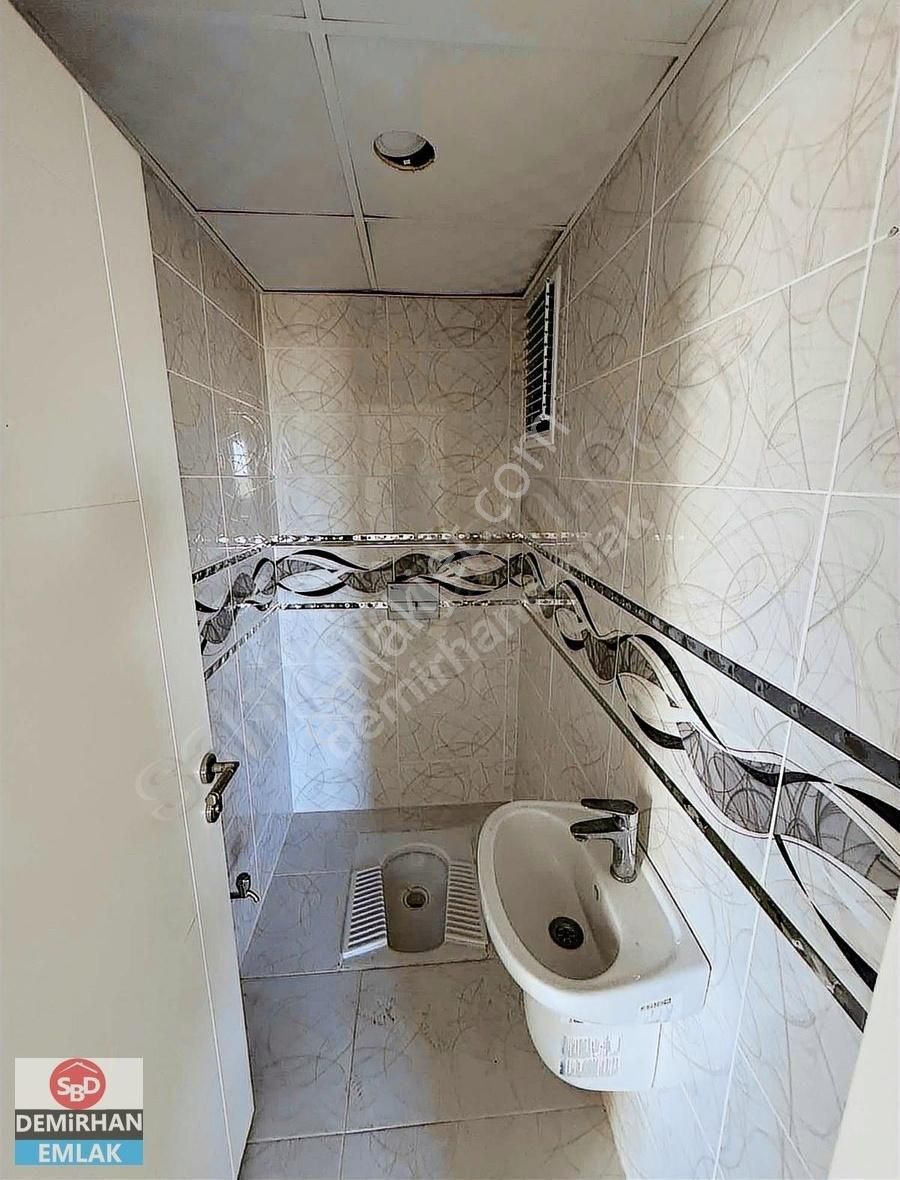 Demirhan Emlaktan Çatalan Yolunda Geniş 3+1 Sınırsız Kredili - Görsel 5