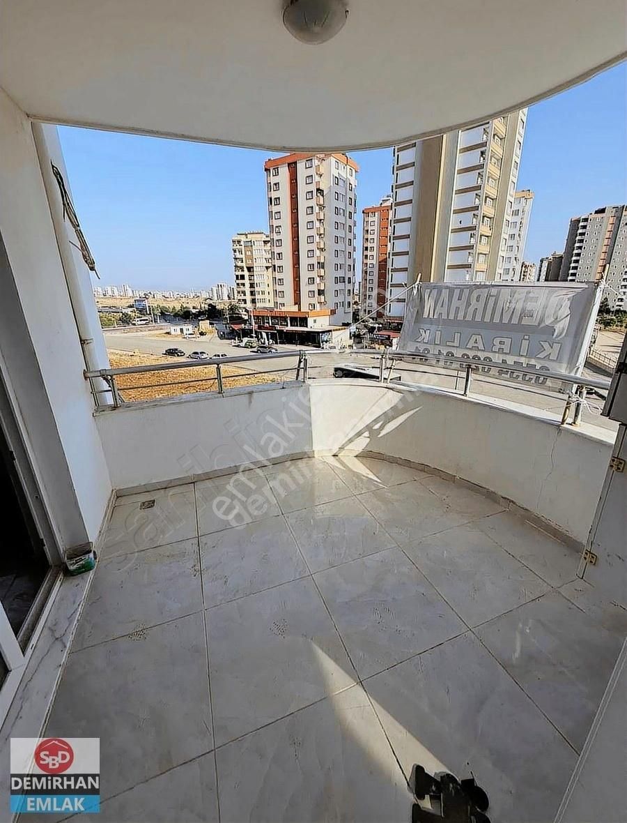 Demirhan Emlaktan Çatalan Yolunda Geniş 3+1 Sınırsız Kredili - Görsel 4