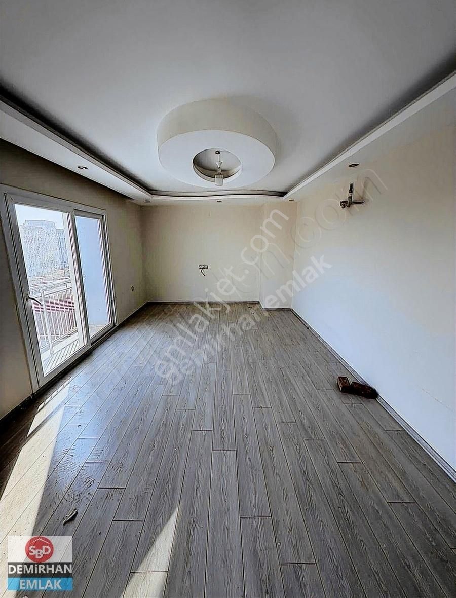 Demirhan Emlaktan Çatalan Yolunda Geniş 3+1 Sınırsız Kredili - Görsel 11