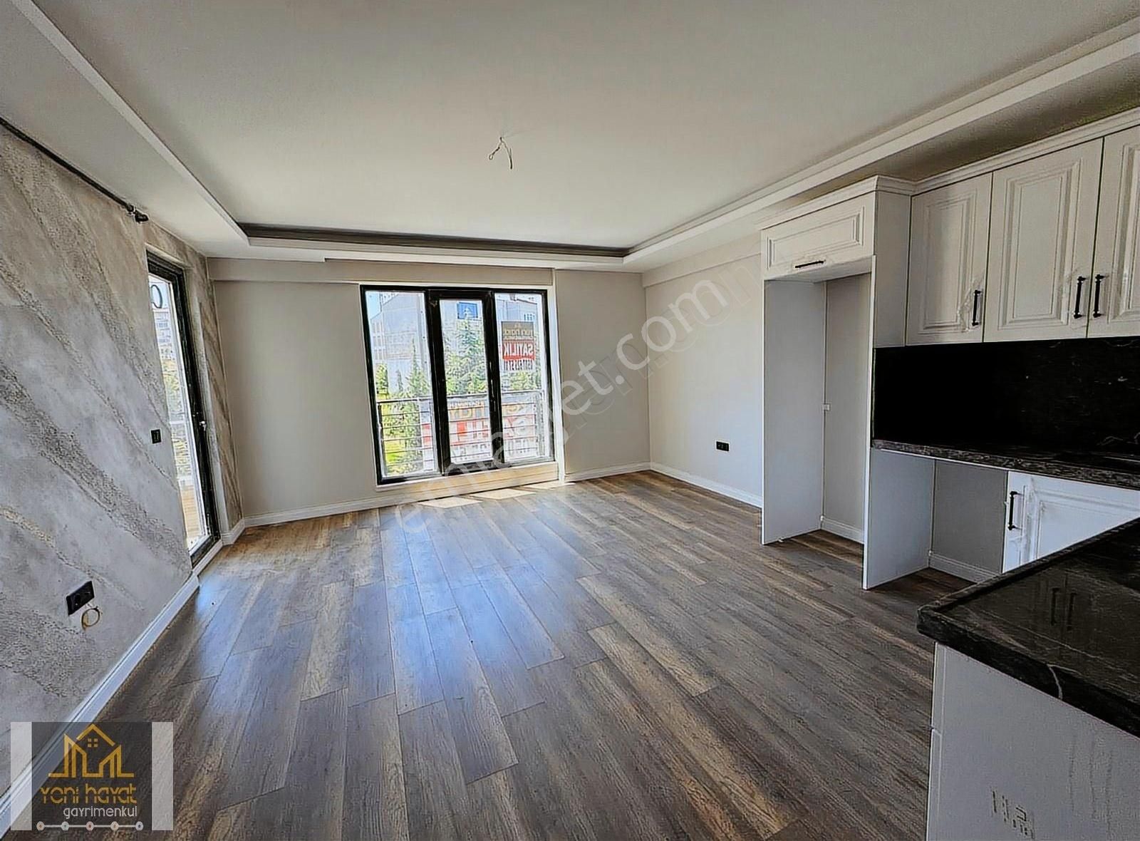 Atakum Pelitköy'de Geniş Ultra Lüx Yapılı 1+1 Satılık Daire