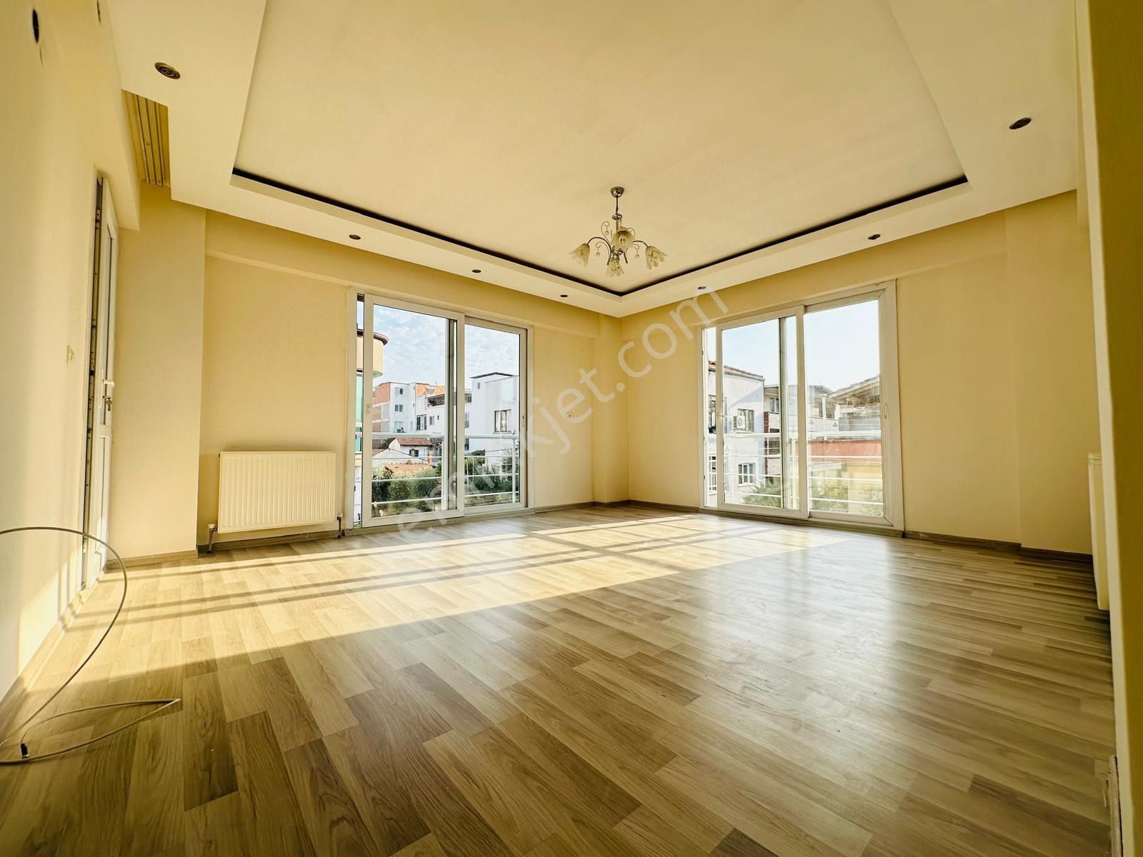 🏡 Göl-san Gayrimenkul’den 🏡 Yıldıztepe Mah. 3+1 160 M2 Kiralık Köşe Daire - Görsel 4