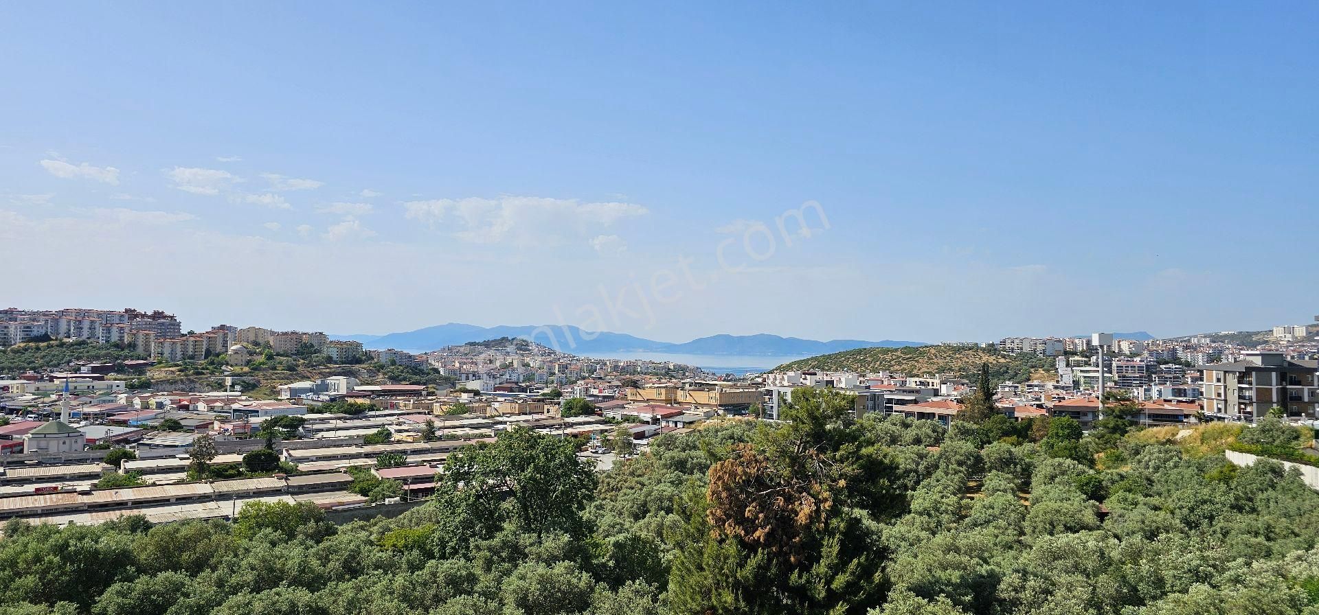 Kuşadası Değirmendere'de Deniz Manzaralı Lüks Proje!