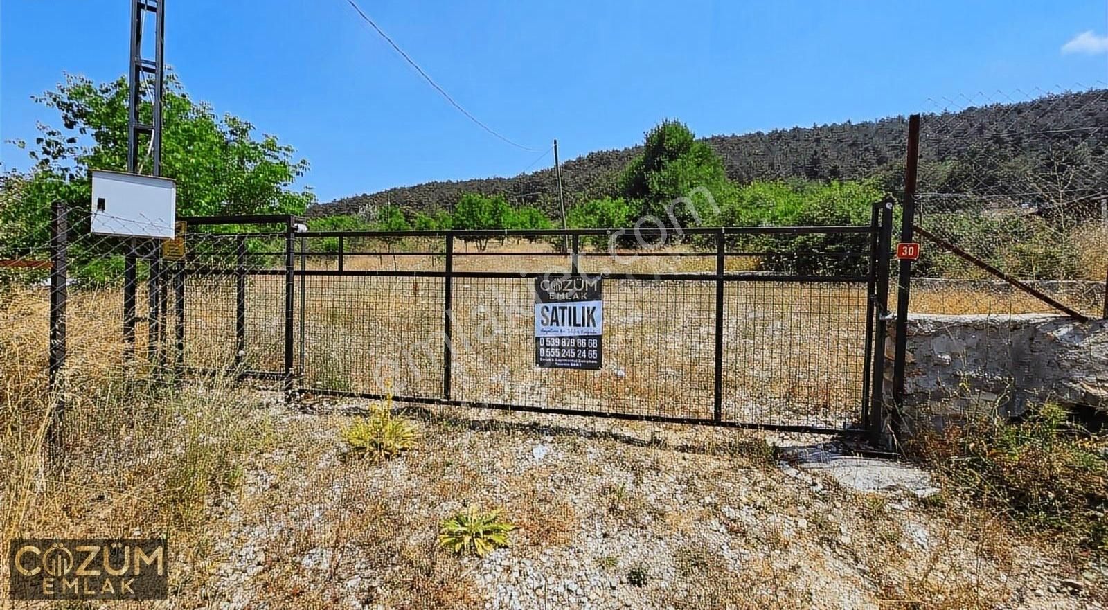 Çözüm Emlak | Bozüyük | Kızılcapınar Köyü | 9.268 M² Tarla
