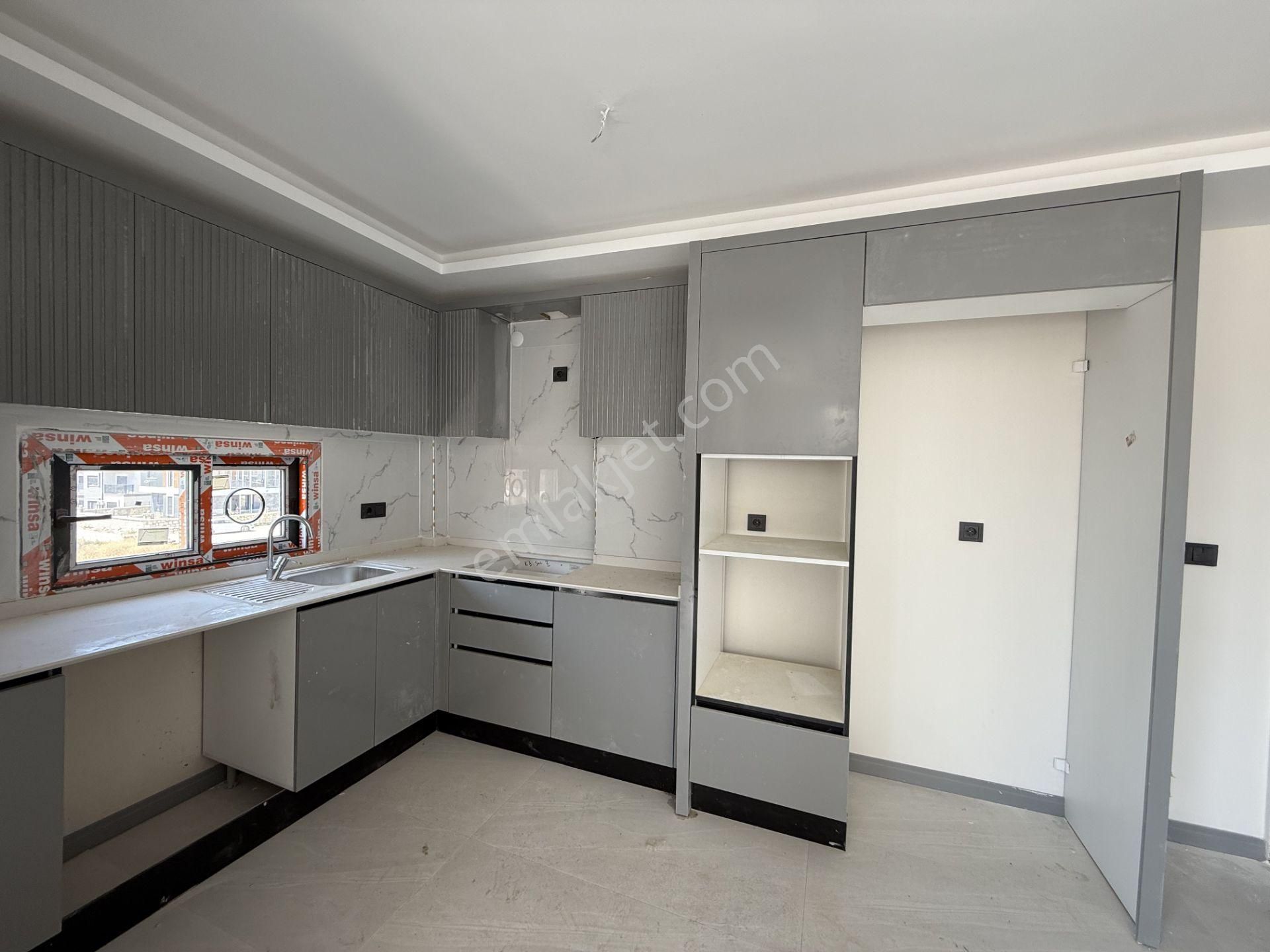 Seferihisar Çolakibrahimbey Mahallesi’nde Lüks Ve Modern 1+1 Daire - Görsel 4