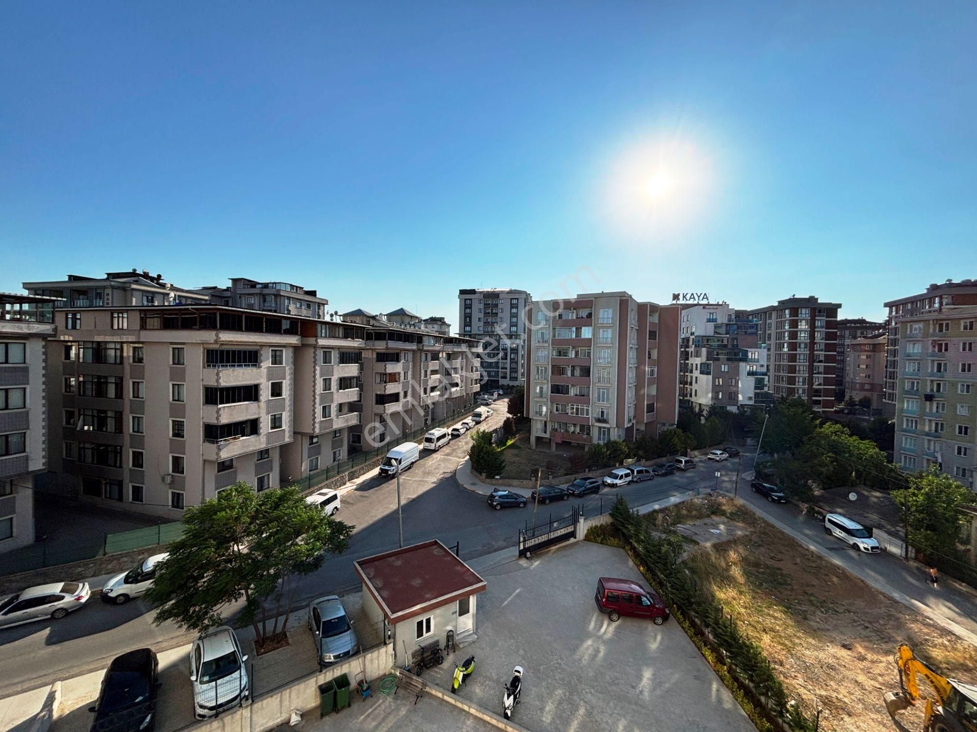 Luna Port Sitesi'nde 4.kat Ankastreli Kiracılı 80m2 Satılık 2+1