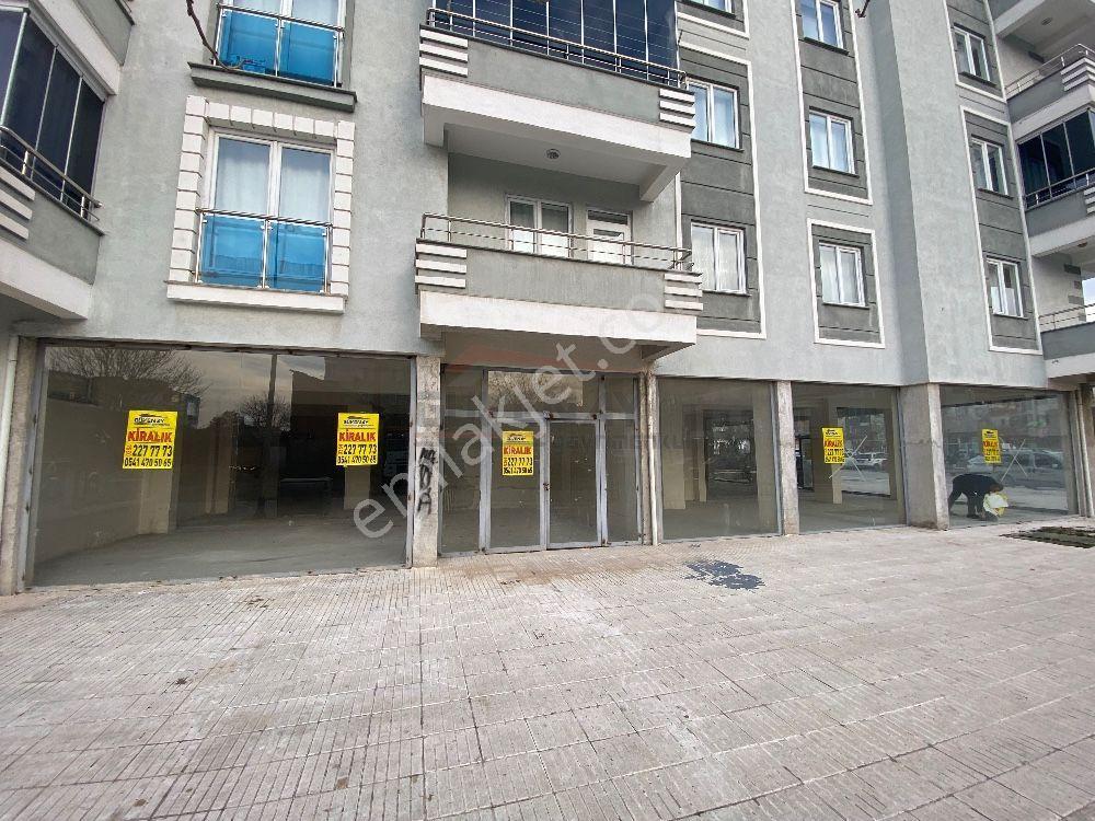 Güvenat - Çorum Osmancık Cad. Selimiye Camii Altı 290 M² Dükkan - Görsel 3