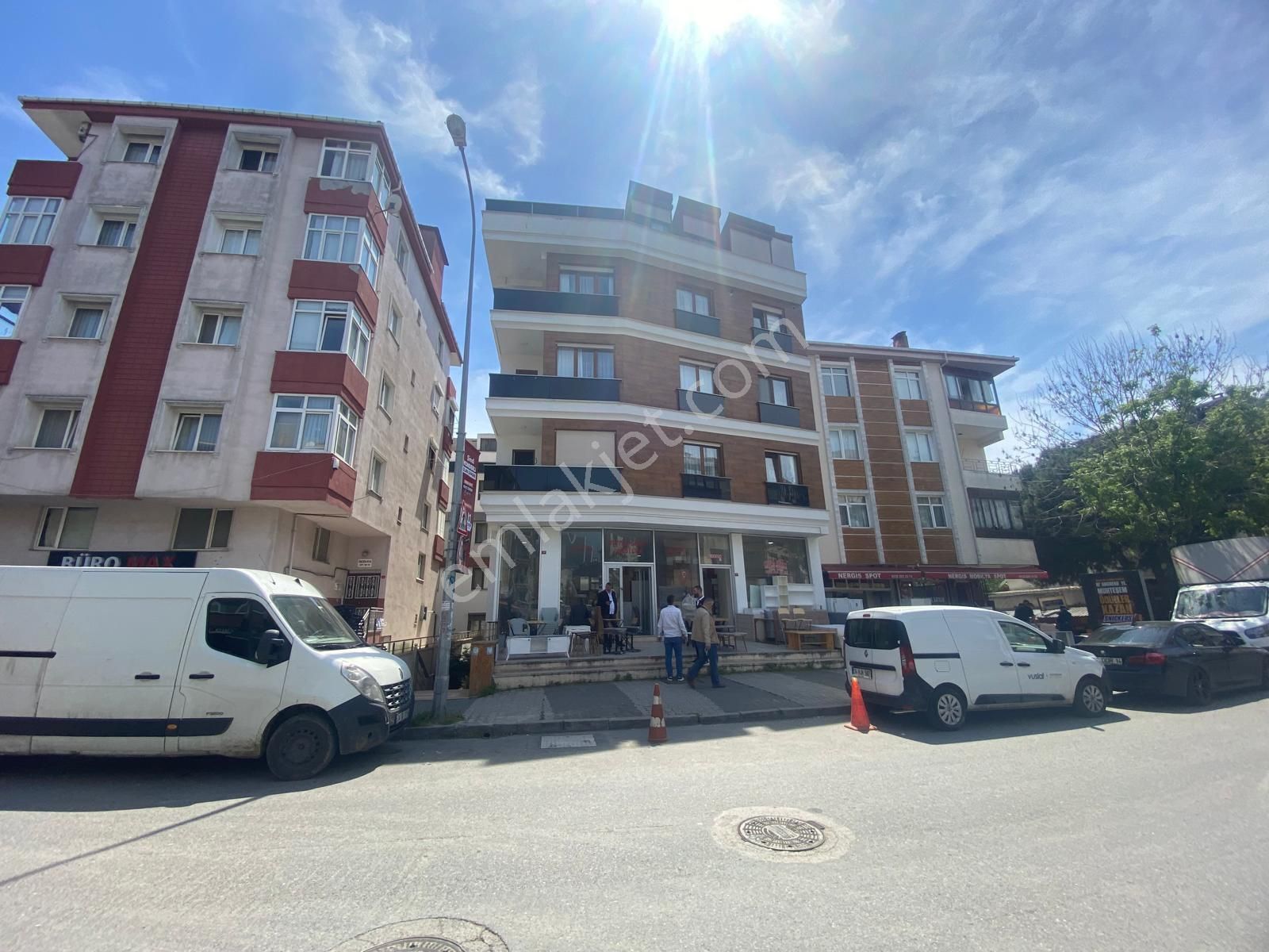 ▃artemin▃küçükyalı'da Merkezi Konumda Bahçe Teraslı 80m² 2+1!