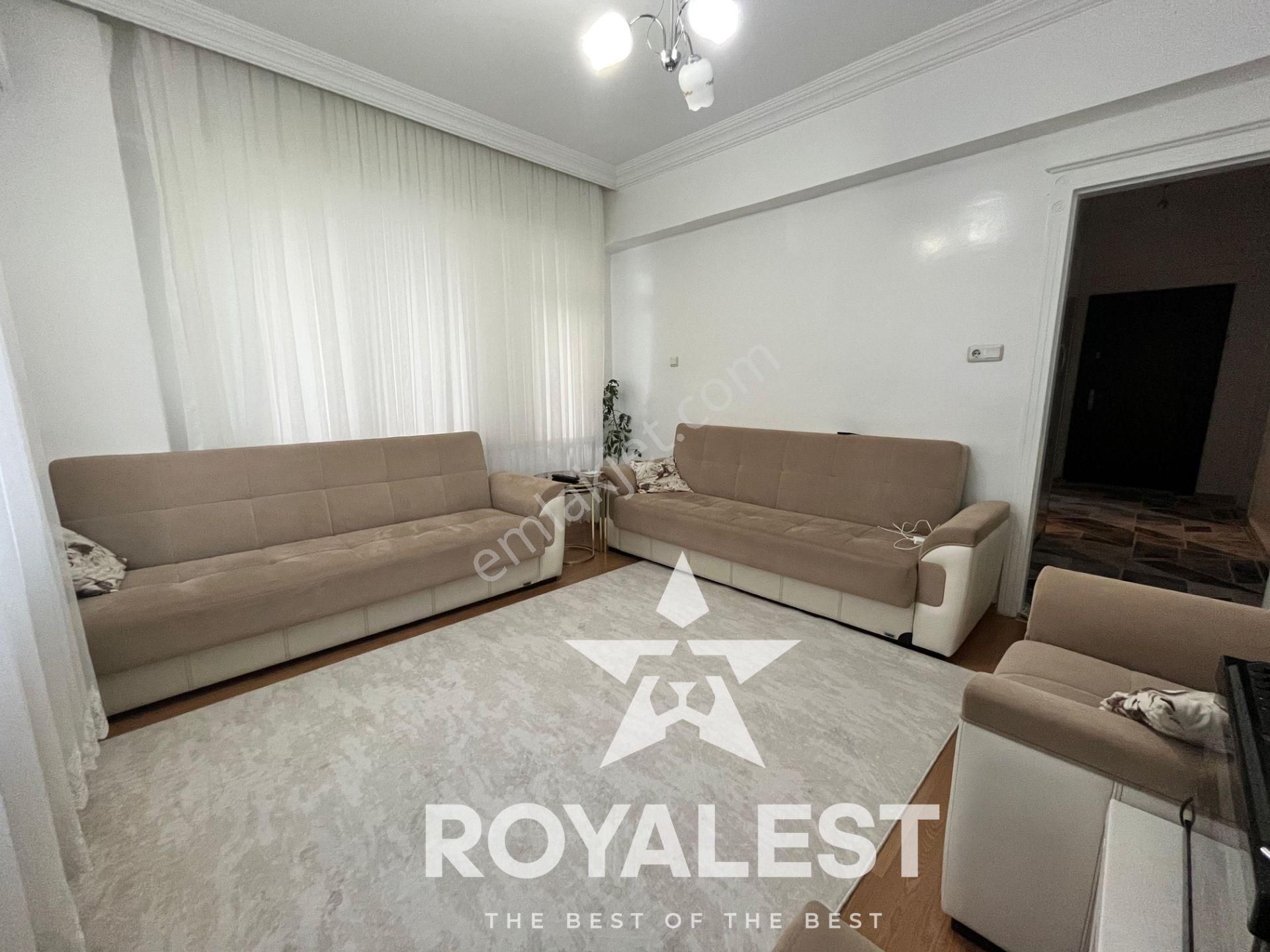 Royalest'ten Garajlı Ara Kat 3 Balkonlu Geniş 2+1