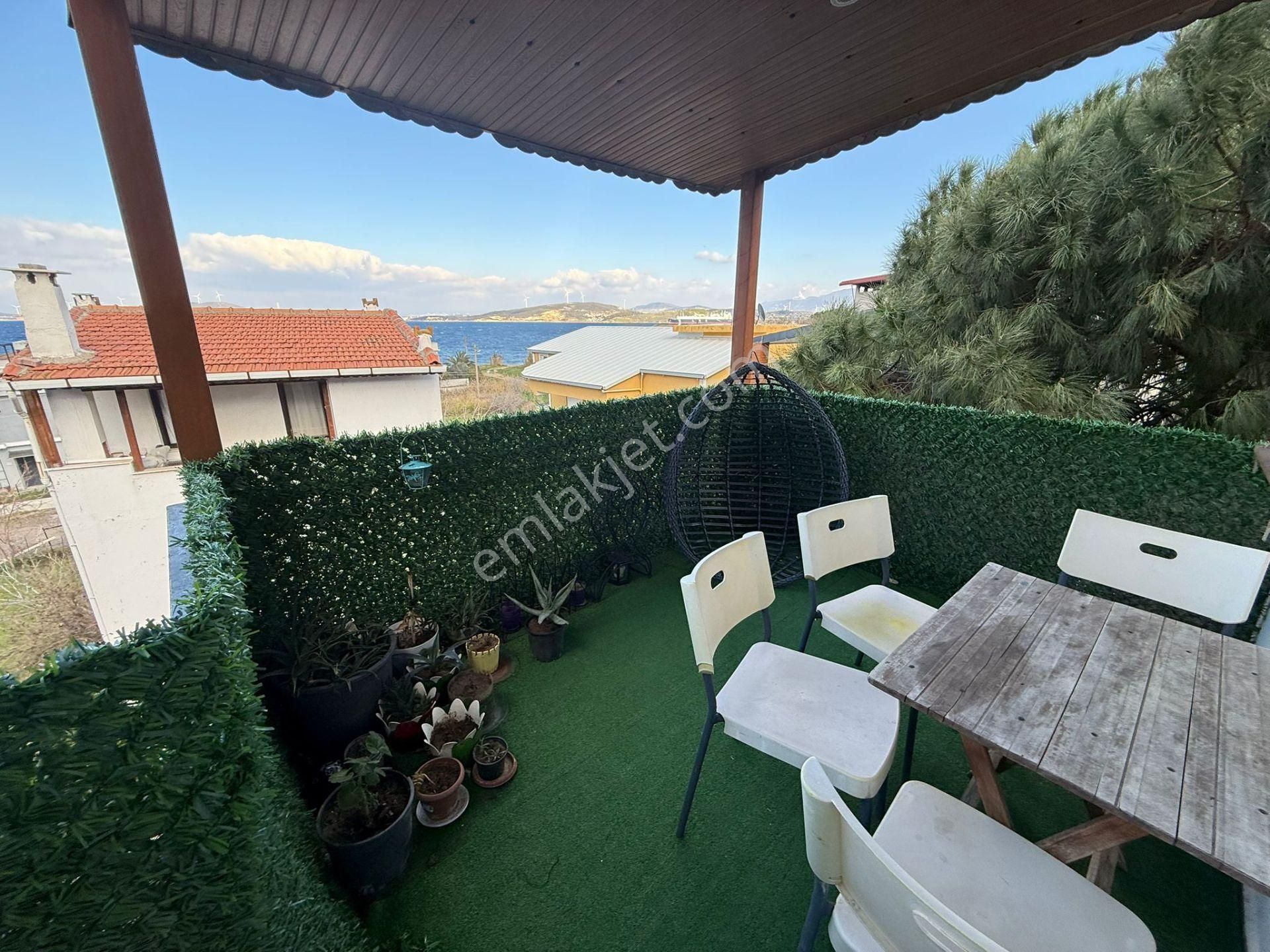Denize 50m Ana Cadde Üstü Durak Yakını Doğalgazlı 2+1 Daire