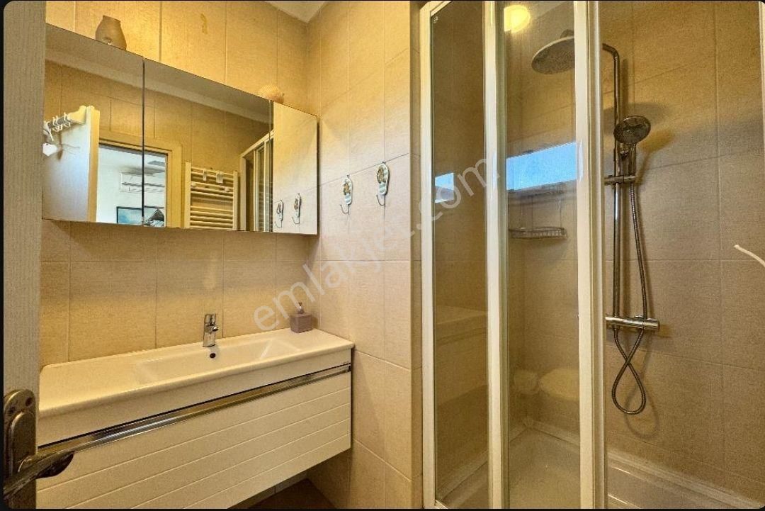 Bitez Havuzlu Site'de Deniz Manzaralı Daire - Görsel 15