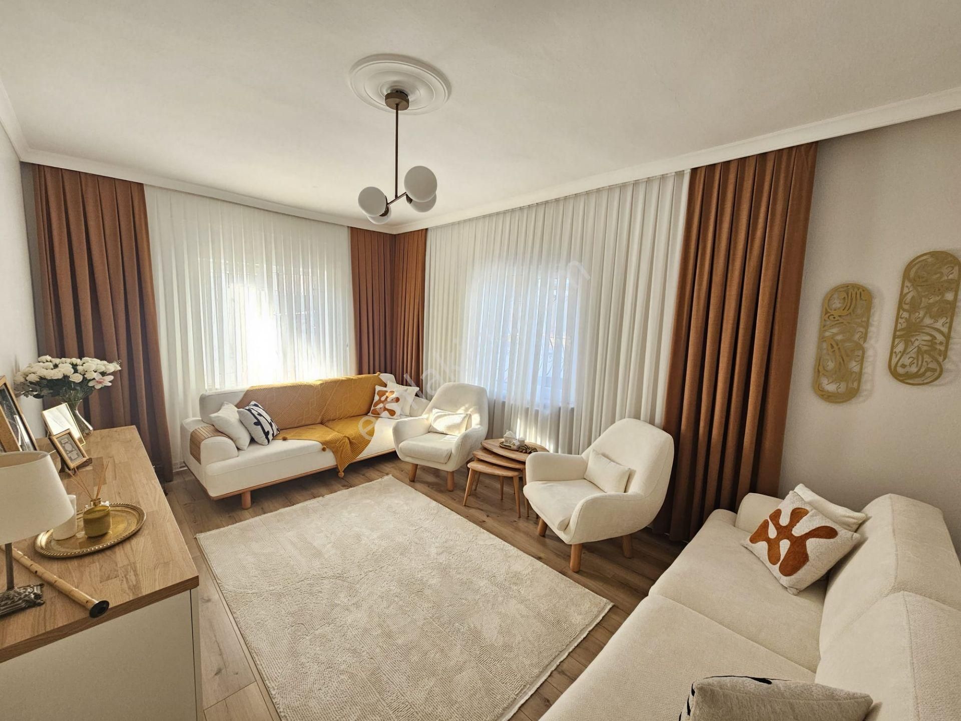Orhaniye Mahallesi, Merkezi Konumda - 120 M² Ev !!!