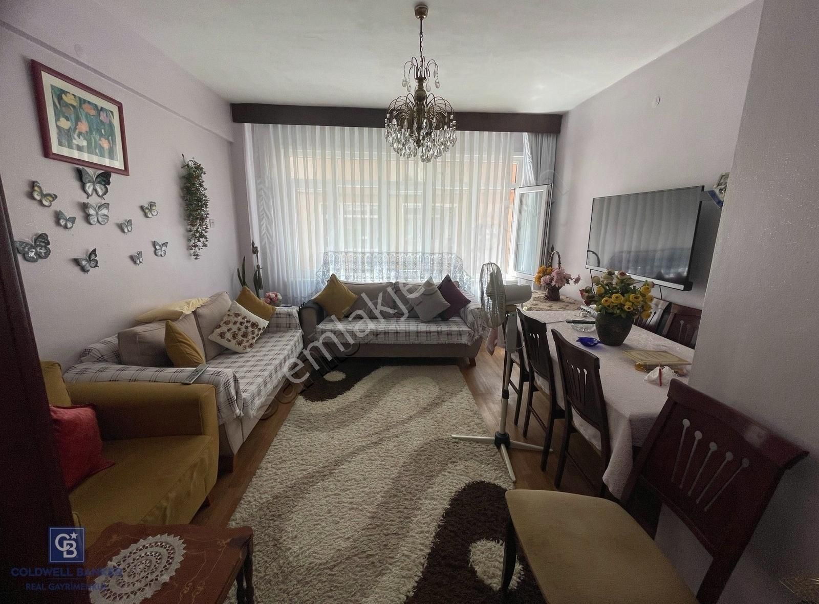 Üsküdar Zeynep Kamil Merkeze Yakın 3+1 85 M2 Ara Kat Daire