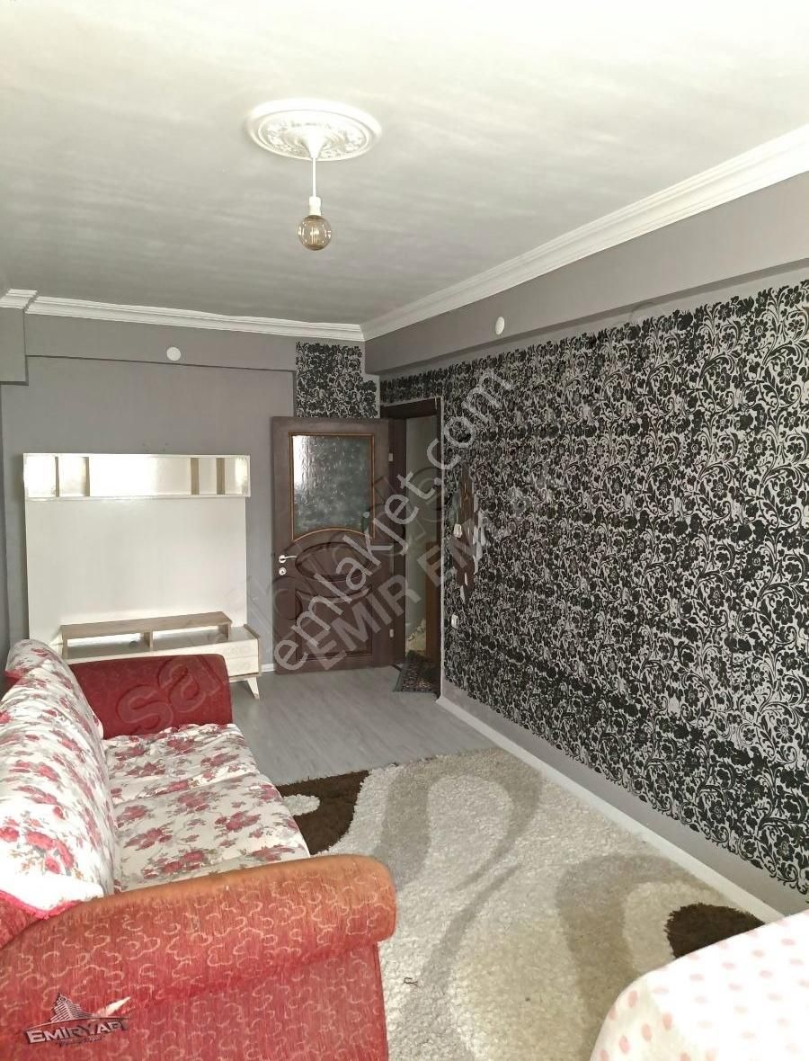 Emir Emlak Gayrimenkulden Satılık Yarı Bodrum Eşyalı Apart Çarşı