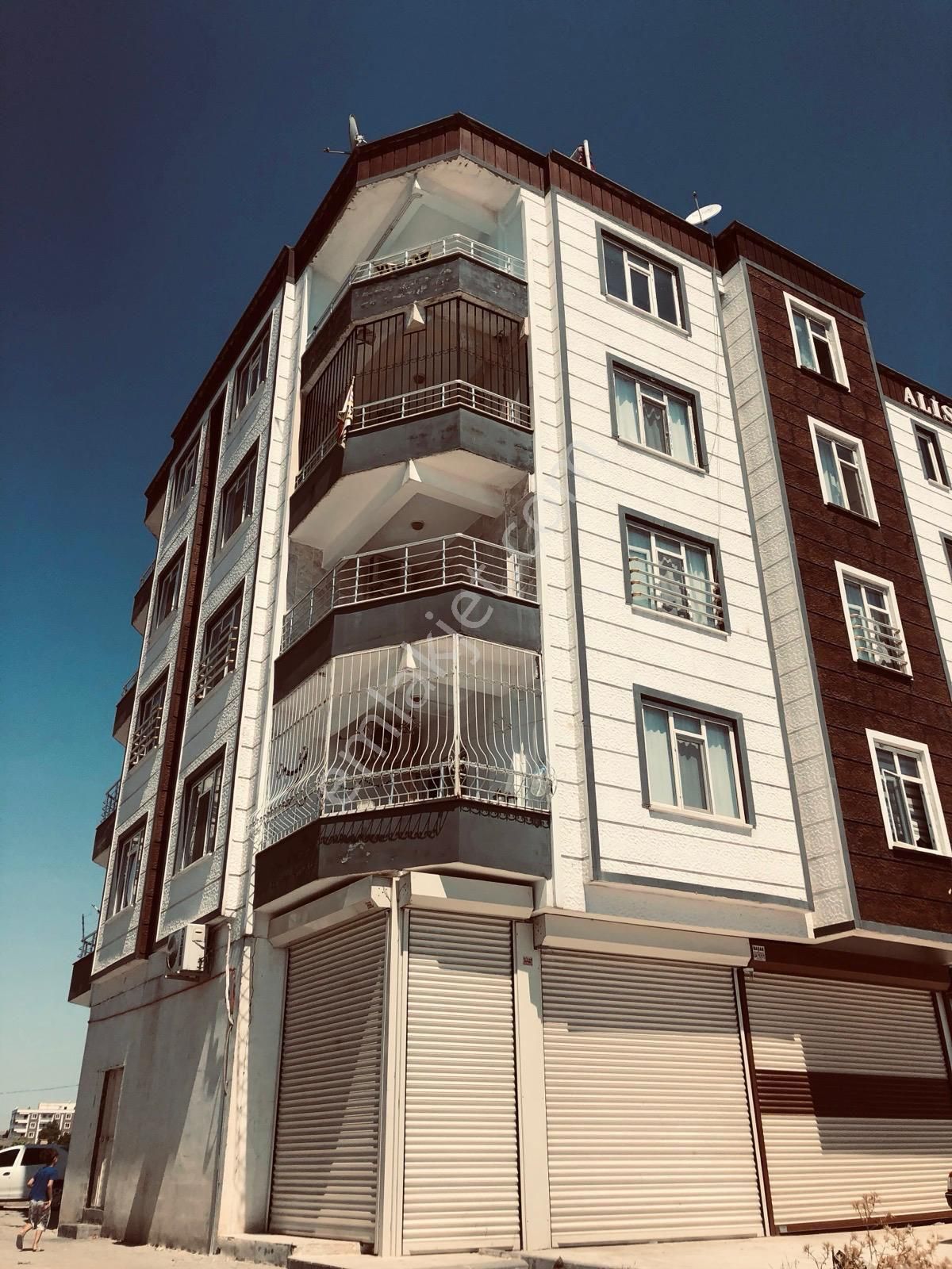 Rota'dan Konukluda Satılık Ferah 2+1 Daire