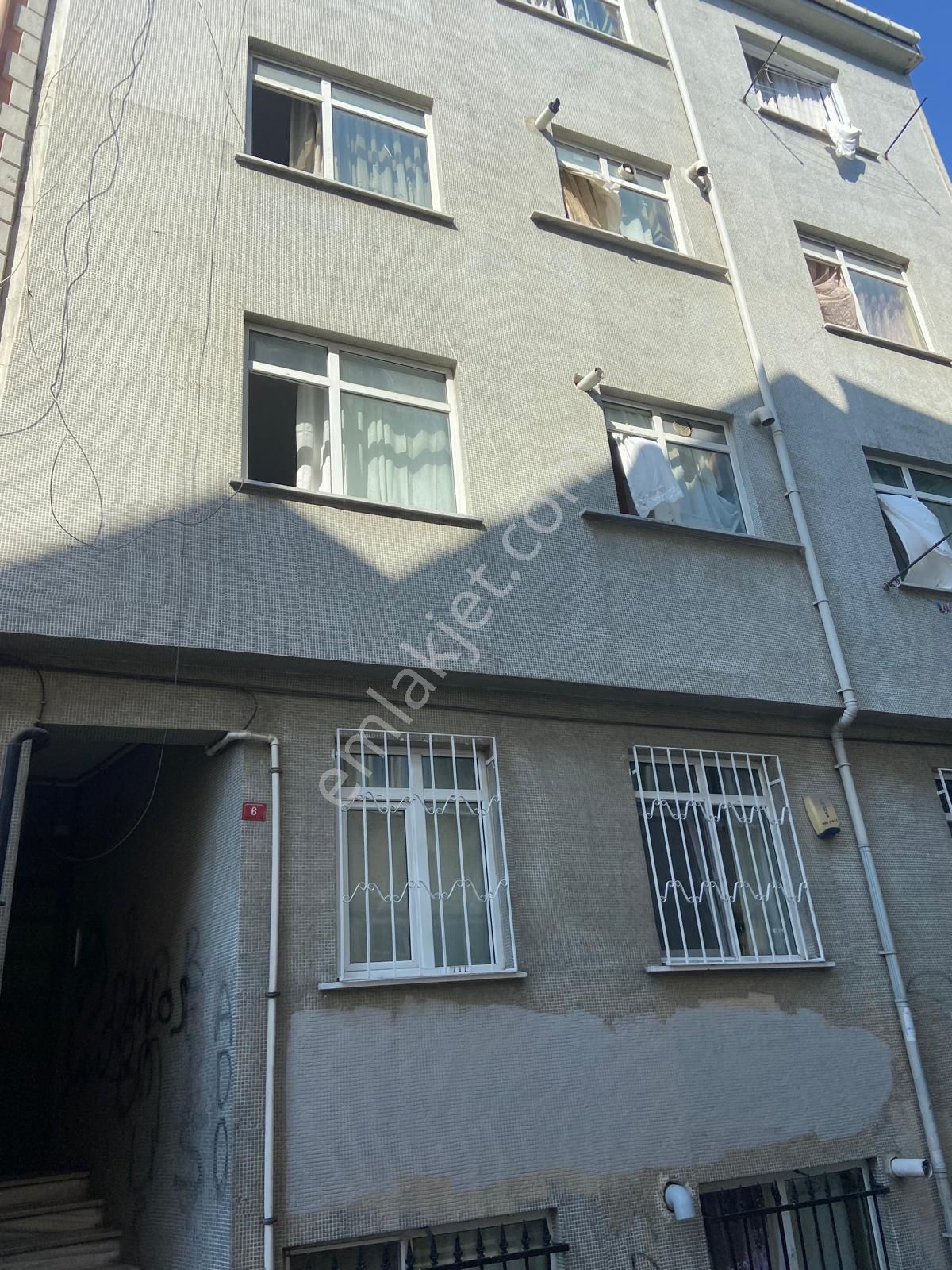 Kocamustafapaşa Çevre Tiyatro Yakını-park Manzaralı Daire
