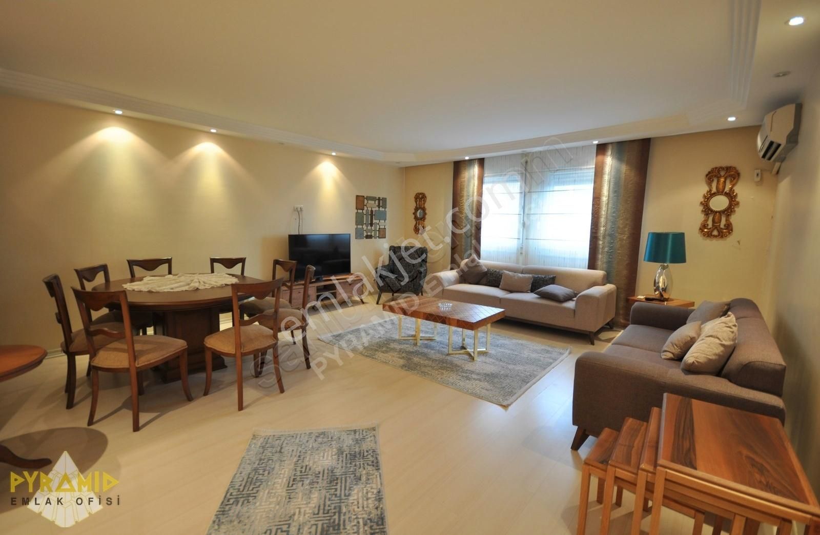 Pyramıd'den Yunus Emre Sitesi B-kapı Büyük Tip Tadilatlı Boş 3+1