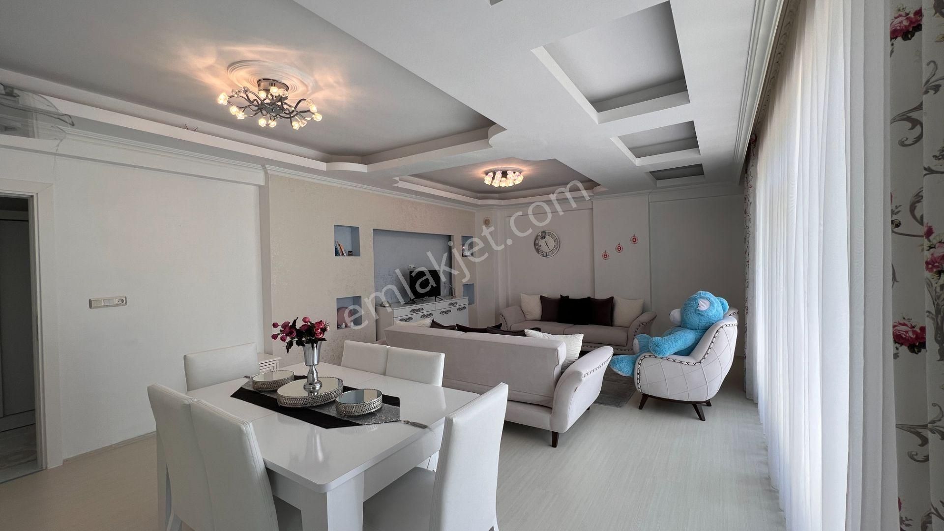 Merkezi Konumda Satılık 3+1 Daire
