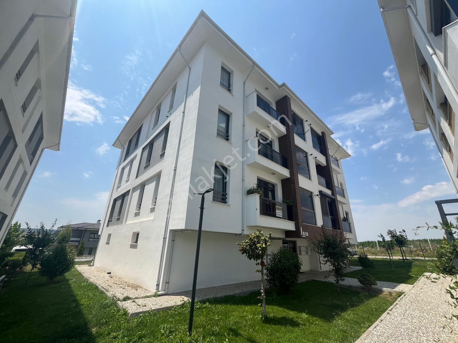 Century21 Vizyon'dan Güçlübey Vadisinde Kiralık 2+1 Daire