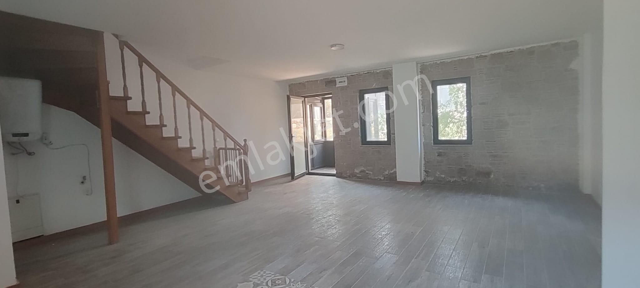 🏡 Ayvalık Küçükköy'de 2+1, Sıfır, Doğayla İç İçe Dubleks Villa!