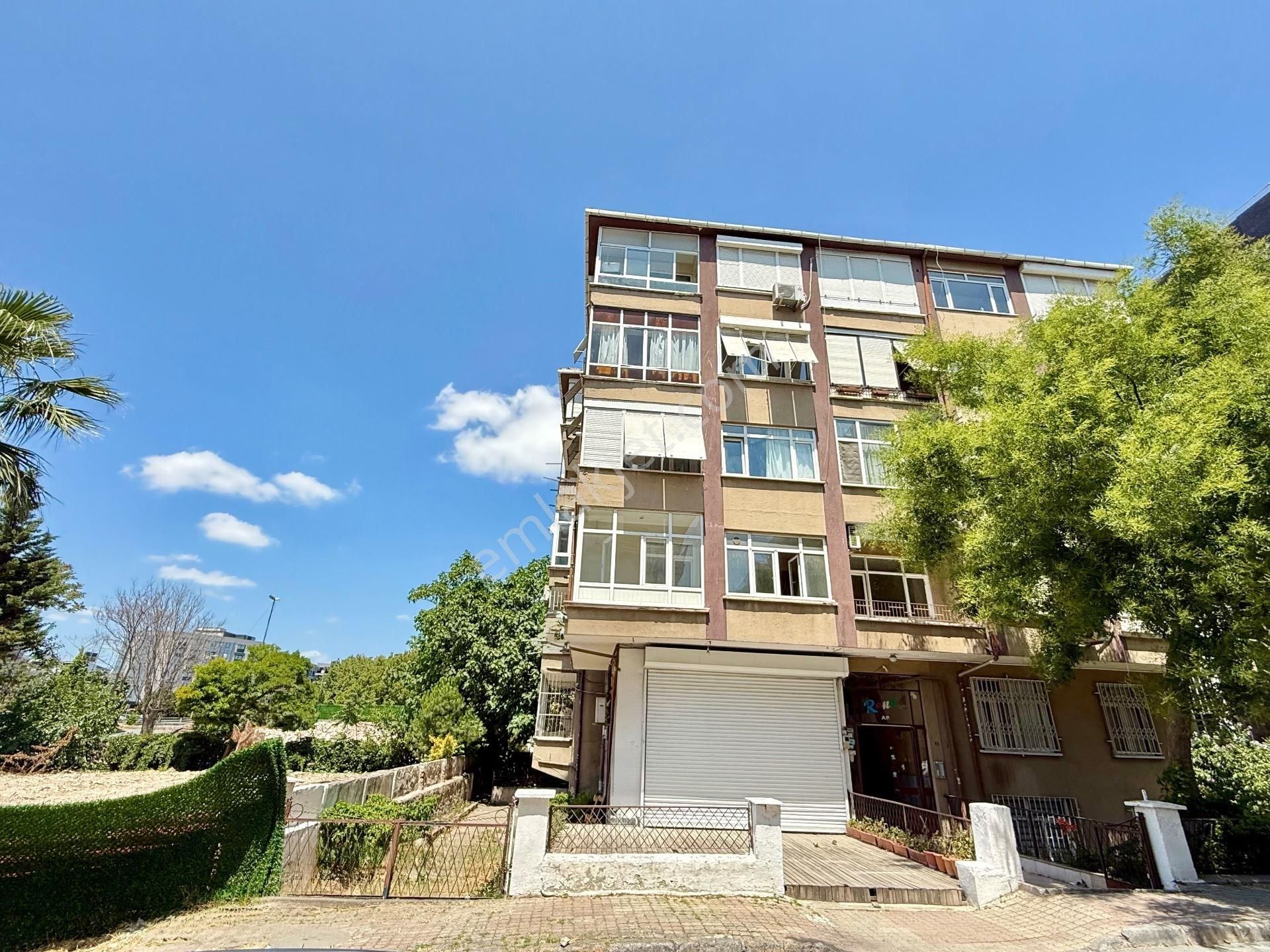 Bakırköy İncirli Girişinde Acil Satılık 3+1 Yatırımlık Daire