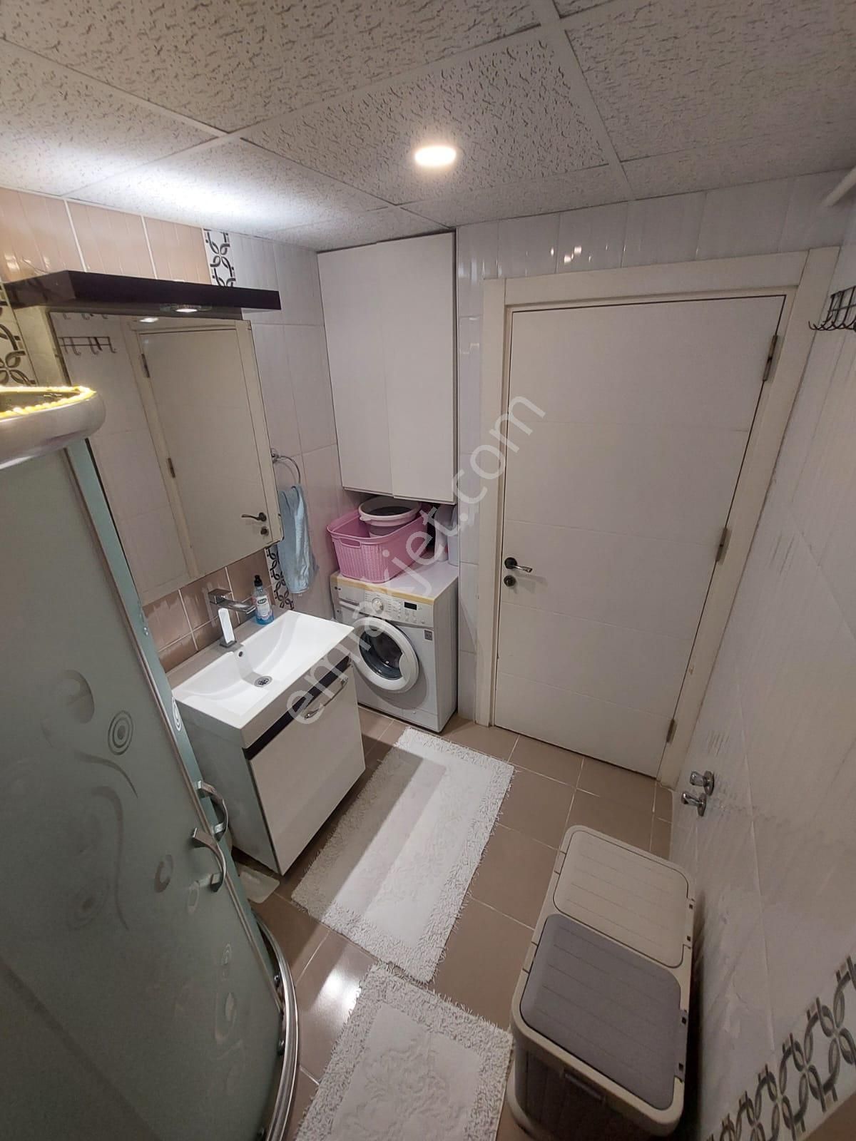 Merkezi Konumda Katta Asansörlü Ayrı Mutfak Fırsat 2+1 - Görsel 25