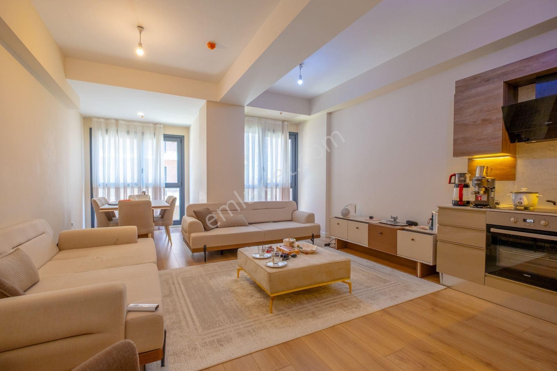 Narlı Bahçe Evleri Ümraniye 'de 2+1 Satılık Daire