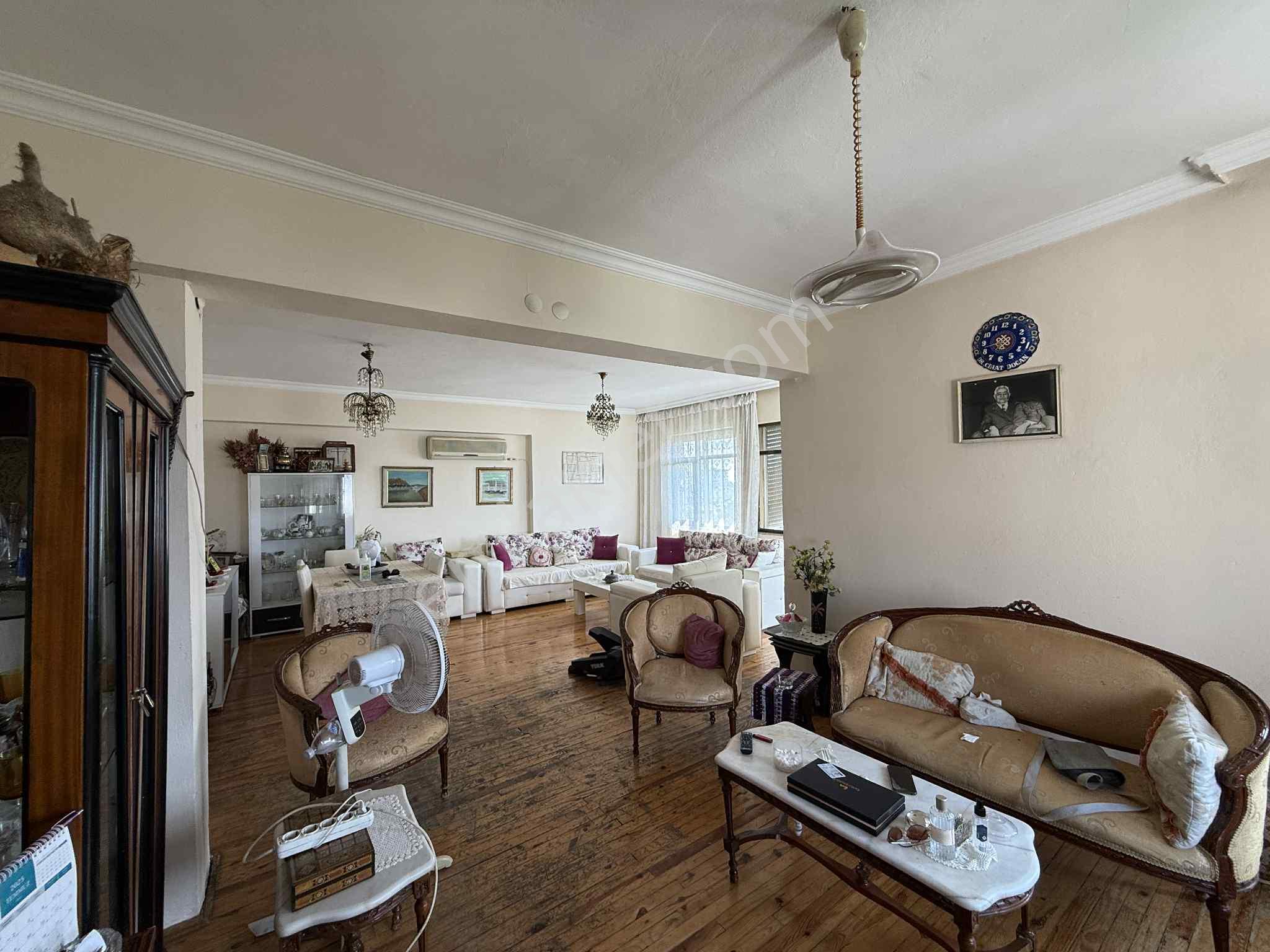 Şafak Emlak Satılık Demircikara Mah. Site İçerisinde 4+1 250m2 - Görsel 9