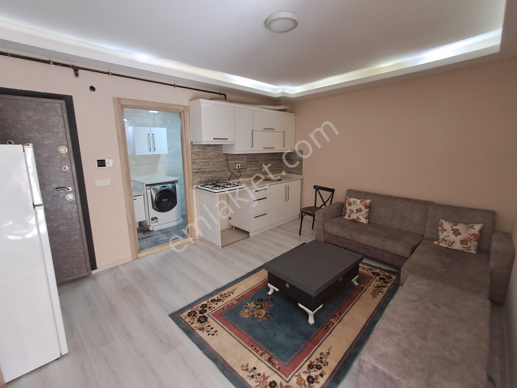 Buca Üçkuyular Meydanına 1 Dk Mesafede 1+1 Full Eşyalı Kiralık