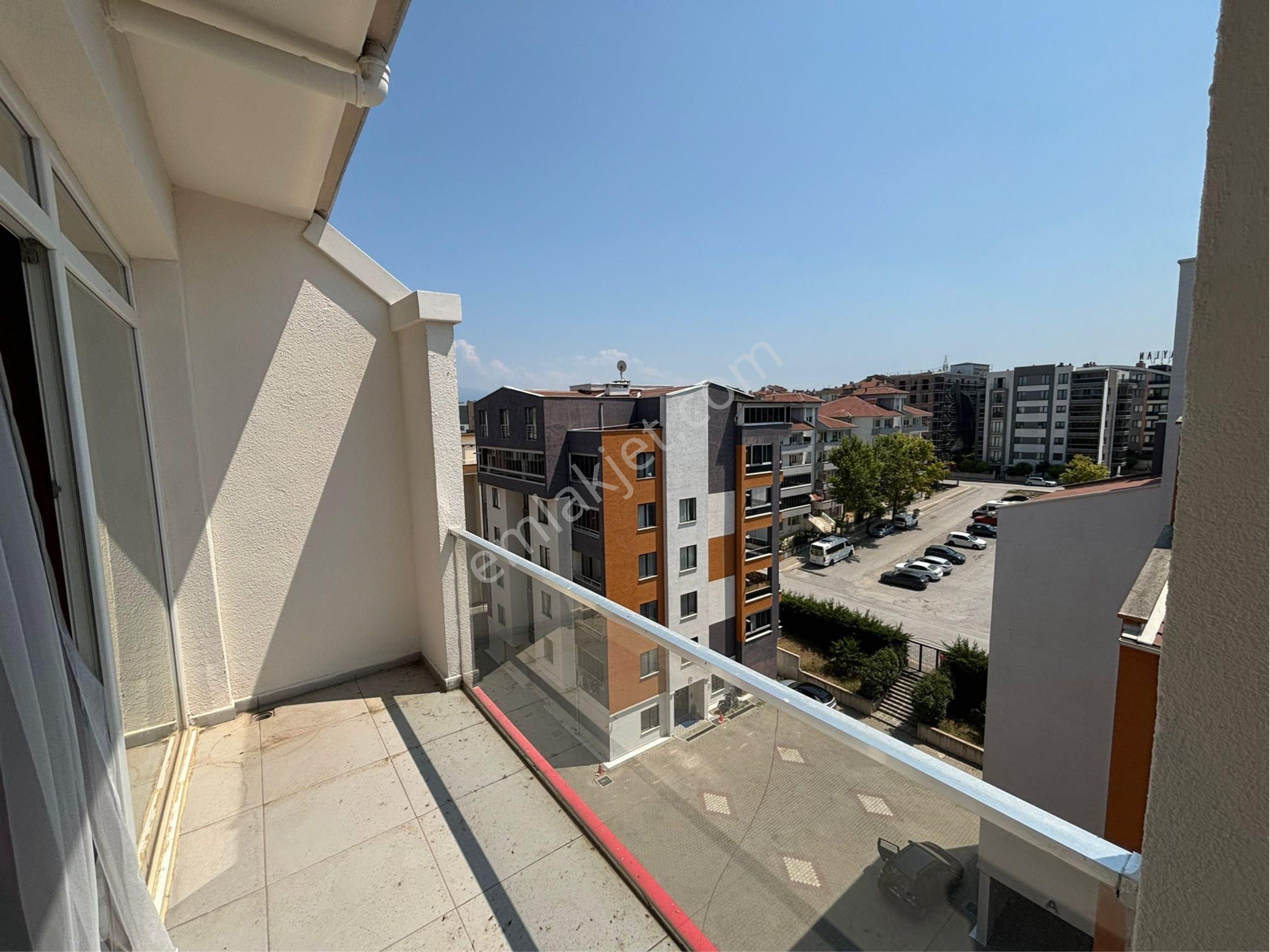 Nova Gayrimenkul'den 1+1 Dublex Kiralık Daire - Görsel 9
