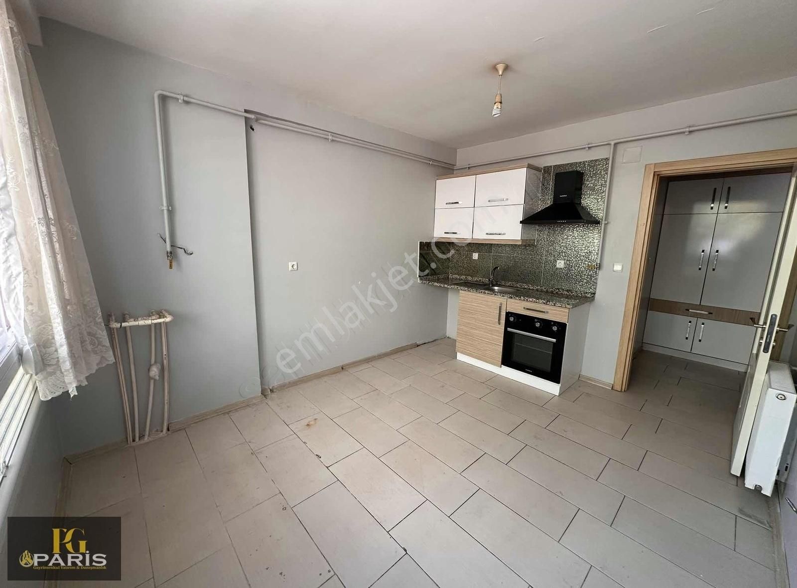 Paris'ten Beyazevler'de Eşyalı 1+1 Kiralık Daire