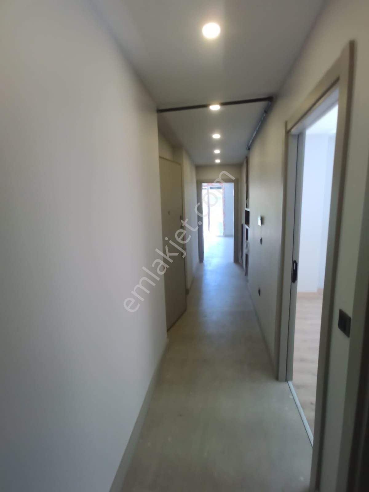 Kartal Çavuşoğlu 2+1 Kombi Asansör Salon+açık Mutfak - Görsel 9