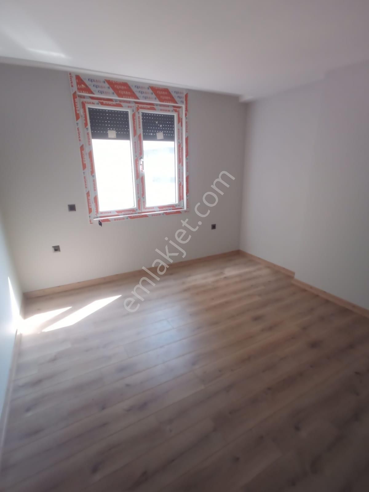 Kartal Çavuşoğlu 2+1 Kombi Asansör Salon+açık Mutfak - Görsel 24