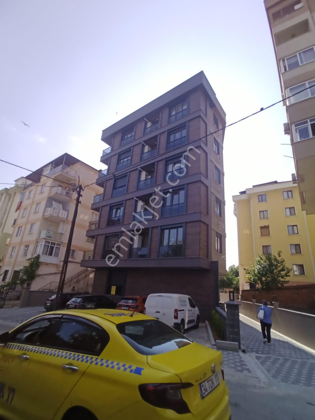 Kartal Çavuşoğlu 2+1 Kombi Asansör Salon+açık Mutfak - Görsel 3