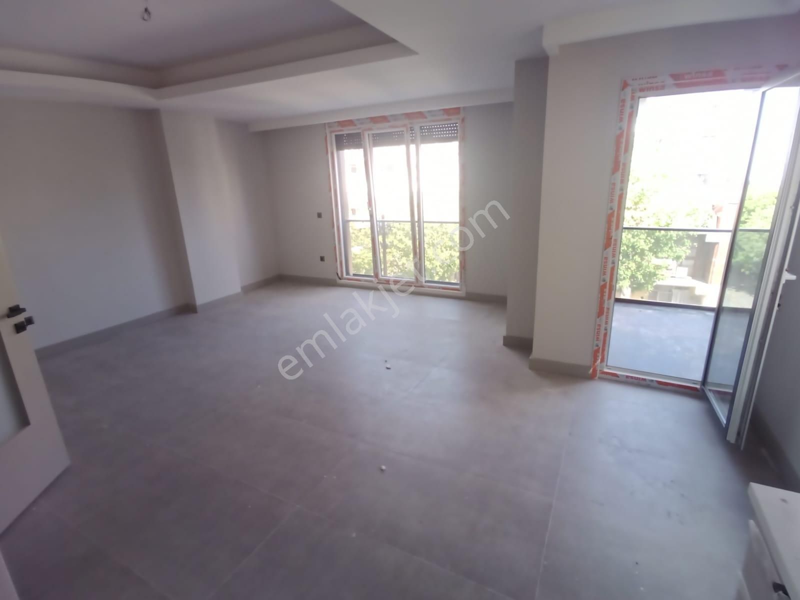 Kartal Çavuşoğlu 2+1 Kombi Asansör Salon+açık Mutfak - Görsel 27