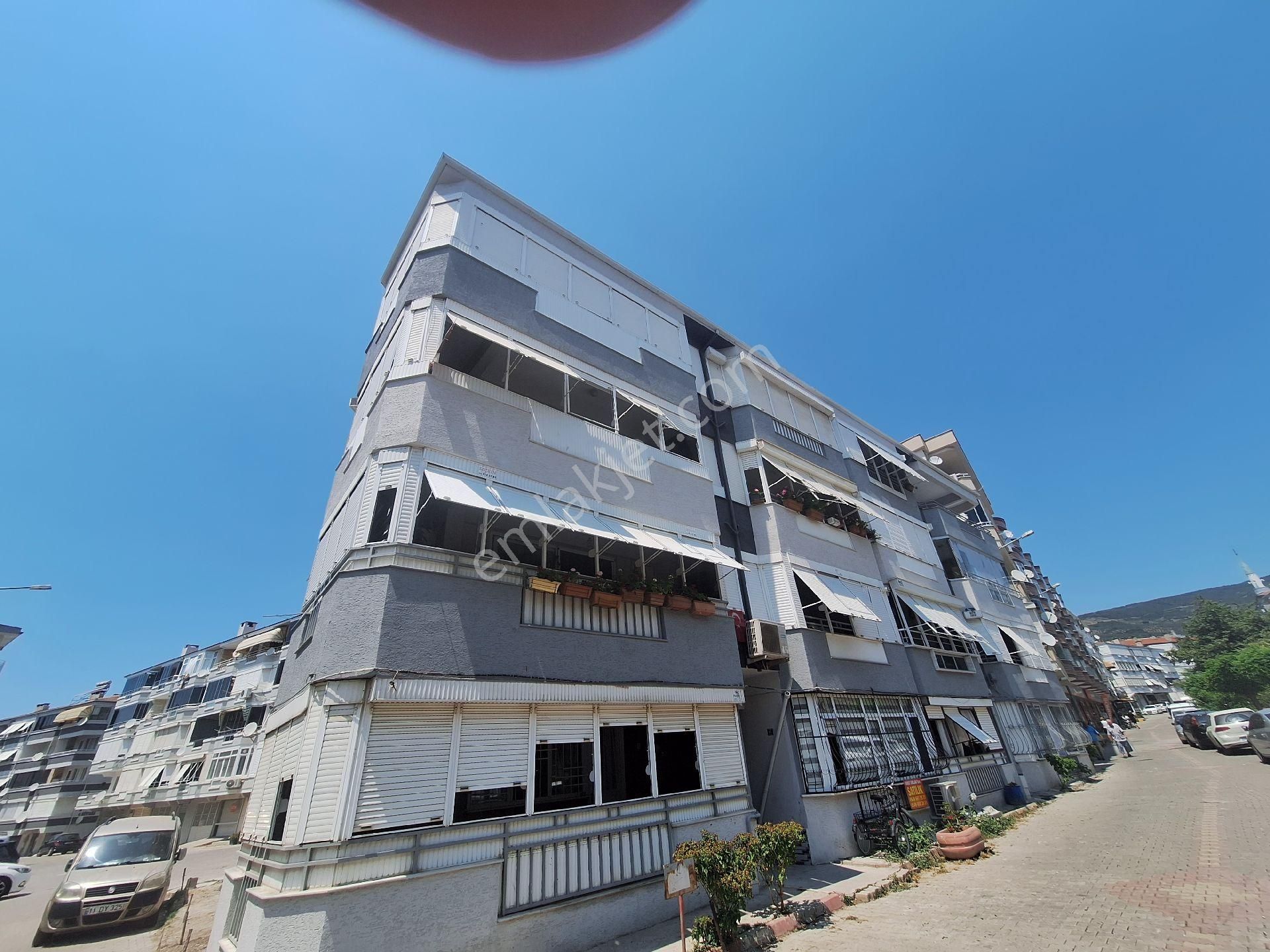 Gemlik K.kumla Feyza Emlak Tan Satılık Denize Yakin Daire