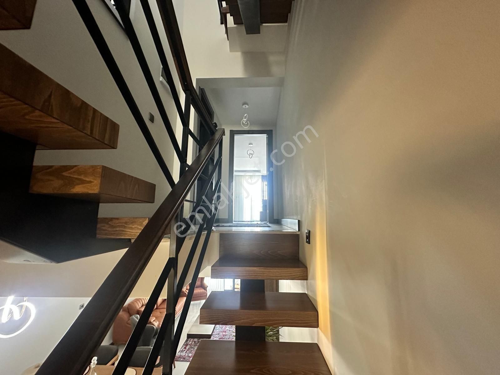 Denize 150 M Full Eşyalı 4+1 Satılık Villa - Görsel 12