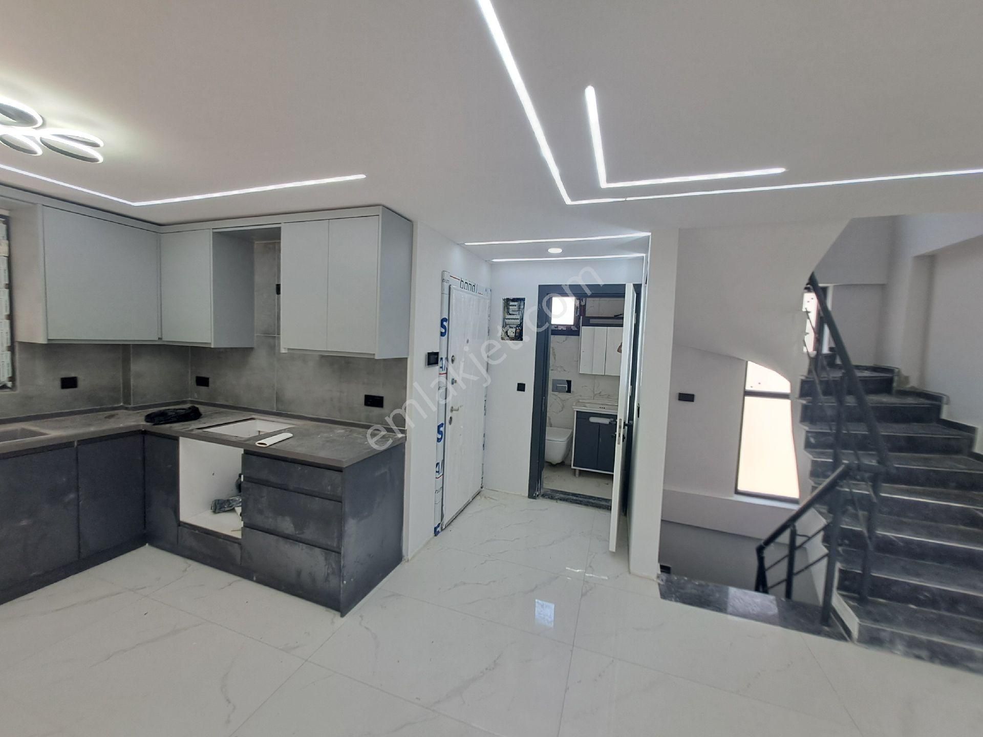 Akarca Da Denize 200 M2 Mesafede Jltra Lüks4+1satılık Villa - Görsel 24