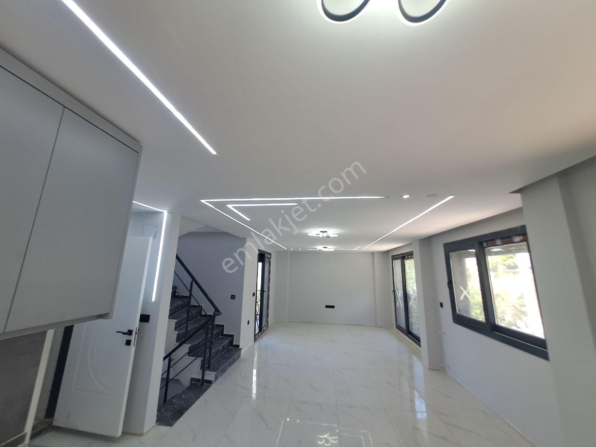 Akarca Da Denize 200 M2 Mesafede Jltra Lüks4+1satılık Villa - Görsel 28