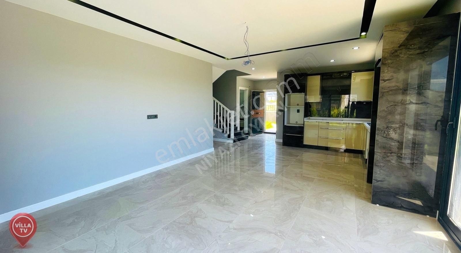 Kuşadası Davutlarda Satılık 4+1 Müstakil Deniz Manzaralı Villa - Görsel 21